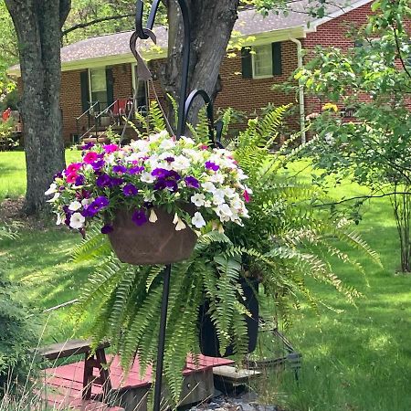 The Ashe Farm Bed & Breakfast Marshall Dış mekan fotoğraf