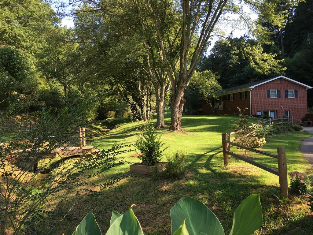 The Ashe Farm Bed & Breakfast Marshall Dış mekan fotoğraf